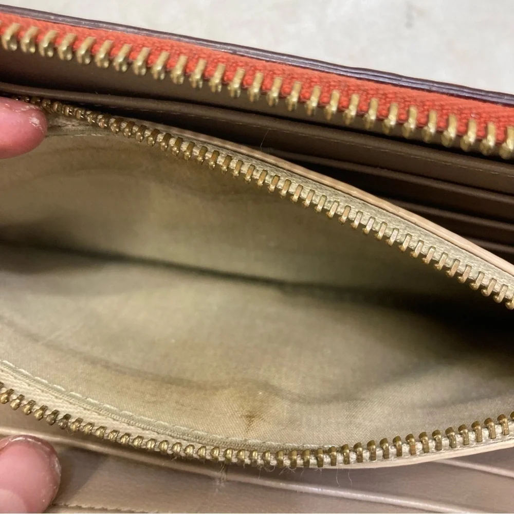 Chloe red pebbled leather drew clutch wallet
